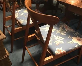 Mid century modern table and chairs