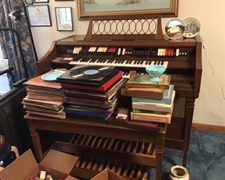 Organ and records