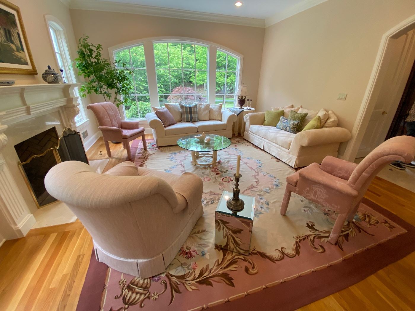 Exquisite Living Room Furniture