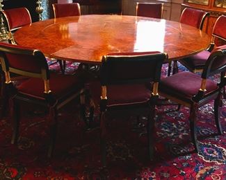 Gorgeous Dining Table and Chairs