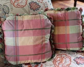 Set of 4 silk pillows