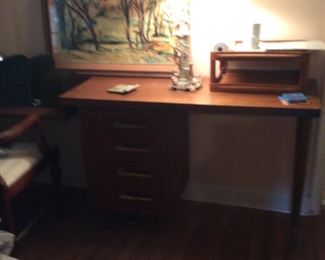 This desk has got to be seen in person. Great room wall placement or office room desk. 