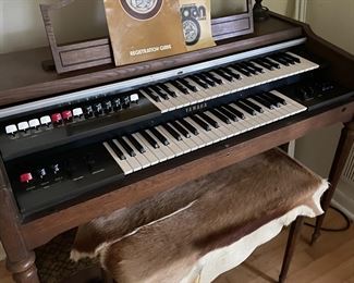 Yamaha Electone Organ - Good Condition.