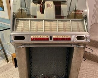 Seeburg 100 Select-O-Matic juke box