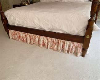 Baker king canopy rice bed