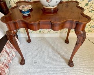 Hickory Chair Co. Chippendale tea table