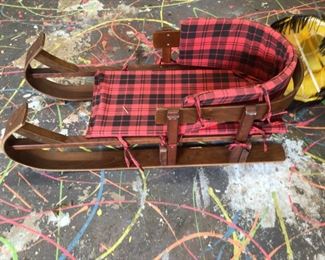 Child size decorative toboggan 