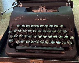 1940s SmithCorona Clipper Vintage Portable Typewriter with a Case