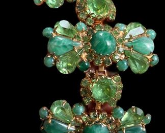 Gorgeous Green Bracelet With Matching Clip Earrings