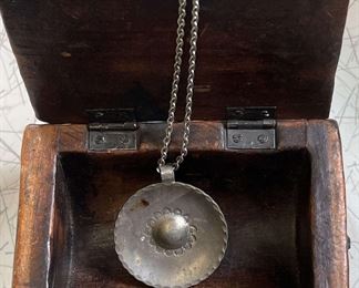 Kunsthandvrk ASOE Necklace