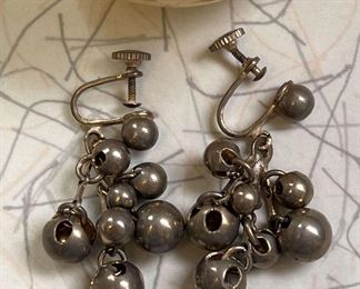 Marino Caviar Cluster Earrings