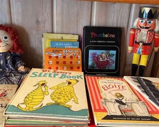 Vintage Childrens Books Including Thumbelina Golden 3D Lenticular