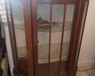 Art Deco silk lined 
Display case that lights up