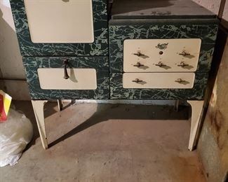 Mint! Magic Chef vintage stove...