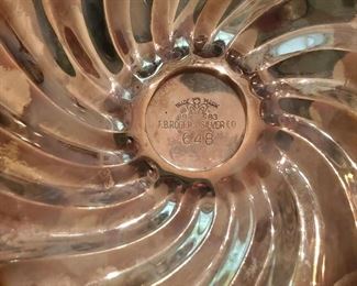 F.B. Rogers silver-plate Holloware 648 dish