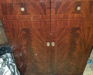 Vintage TV cabinet...