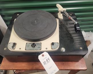 GARRARD 301 TRANSCRIPTION TURNTABLE