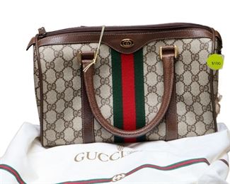 Gucci handbag with cloth bag