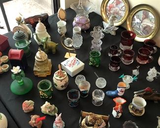 Assorted trinkets and small cute things (lots of miniature animals!)