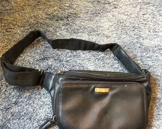 Fanny pack / cross-body bag