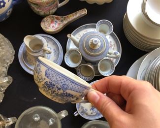 Tiny Japanese tea set