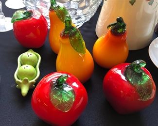 Glass fruit and 2 peas in a pod (S&P shakers)
