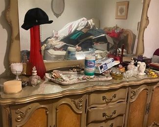 4 Piece dresser set. Great condition smoke free home , pet free home and kid free home.  real good wood whole set comes with a head board $400 total set