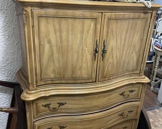 Another Dresser set 3 piece set who set $400