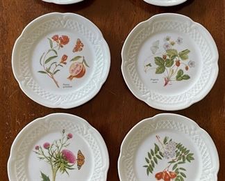 Set of 6 Bread & Butter Plates. Photo 1 of 2.