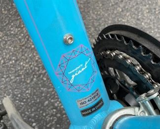 Alight Live S Women's Bike. Photo 2 of 3.