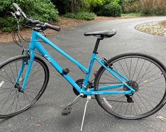 Alight Live S Women's Bike. Photo 1 of 3.