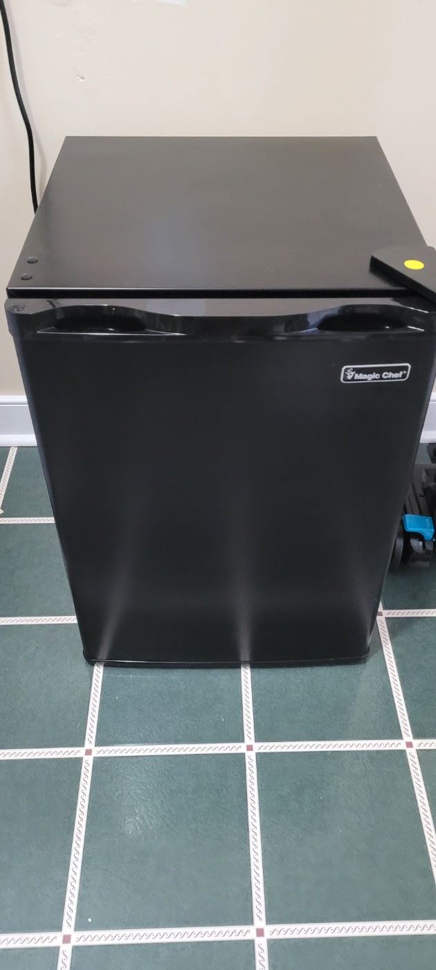 Small refrigerator $50