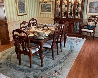 Lovely dining room suite