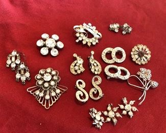 Vintage Rhinesrone Pins
