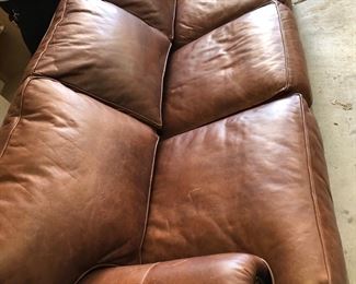 Robb Stucky Leather Sleeper Sofa