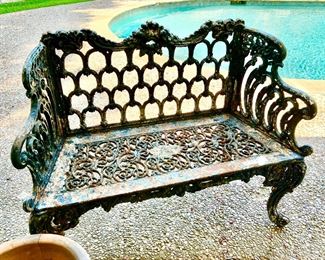 ANTIQUE CAST IRON BENCH.  THIS IS SWEET!
