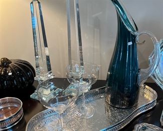 ORBITZ TEAL PITCHER LIKE NEW!