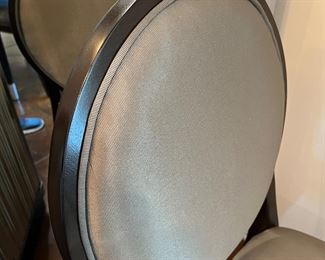 NICE DETAIL WITH WELTING/PIPING.