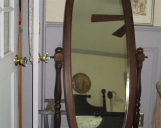 Pretty Cheval mirror