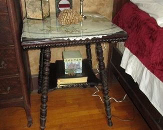 Nice mahogany side table with turned legs.