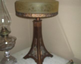 Lovely table lamp with glass top