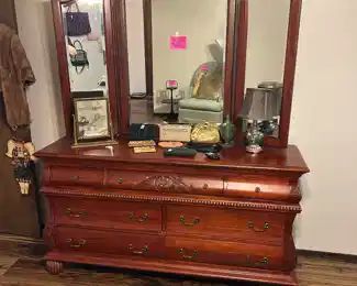 Broyhill Dresser with tri fold mirror
