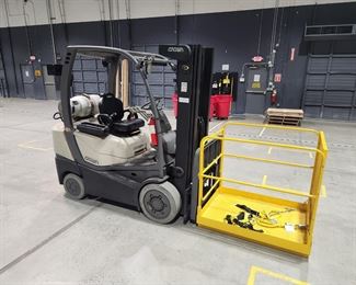 Bldg 300 forklift