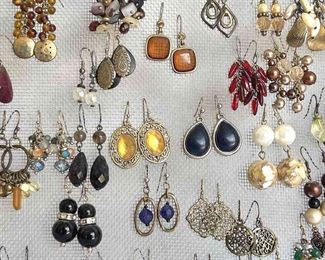 Over 30 Pairs Of FishhookStyle Earrings  Earring Holder