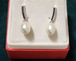 Pearl Sterling Silver Earrings 