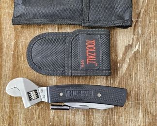 All in one tool - Husky & Toolzall