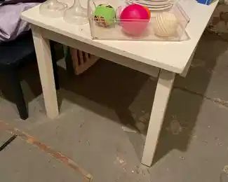 Pottery Barn Table w/ Chairs 