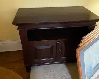 TV Stand 