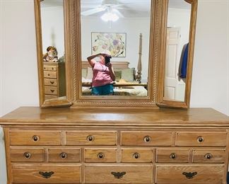 Ducks Unlimited Large Dresser with (9) Drawers and Tri-Fold Mirror