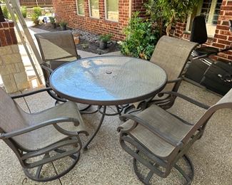 Outdoor 5 piece seating table